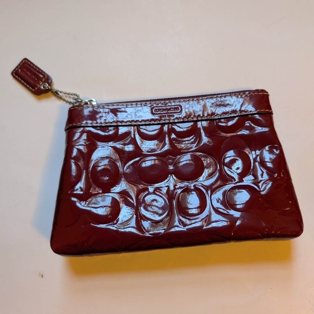 Coach Red Leather Tufted Shine Pouch Makeup Change Wallet Clutch Bag Purse VGUC